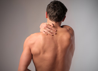 ¿Cómo prevenir las caídas y fracturas por osteoporosis?