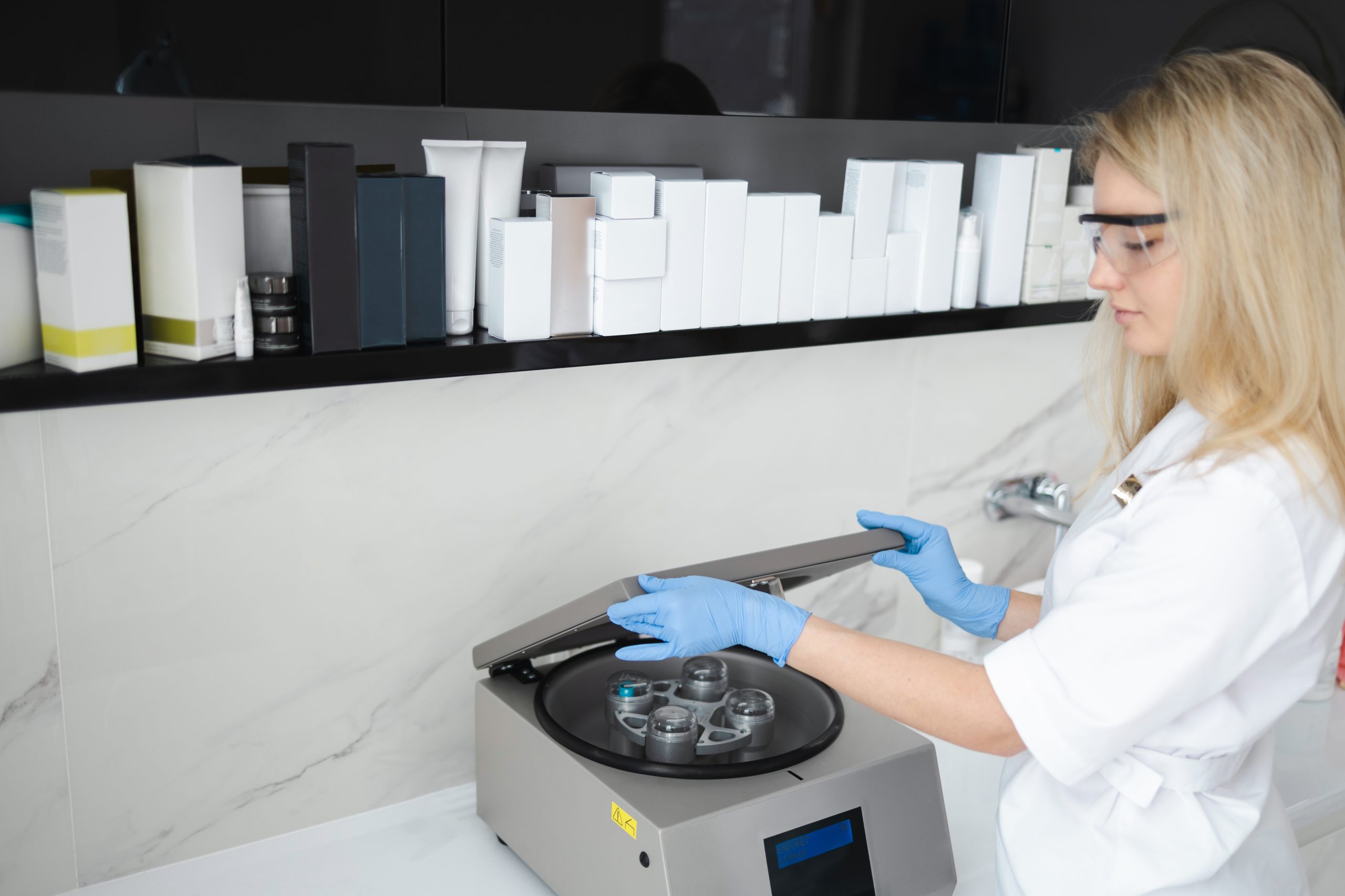 ¿Cuantos tipos de centrifugas de laboratorio existen?