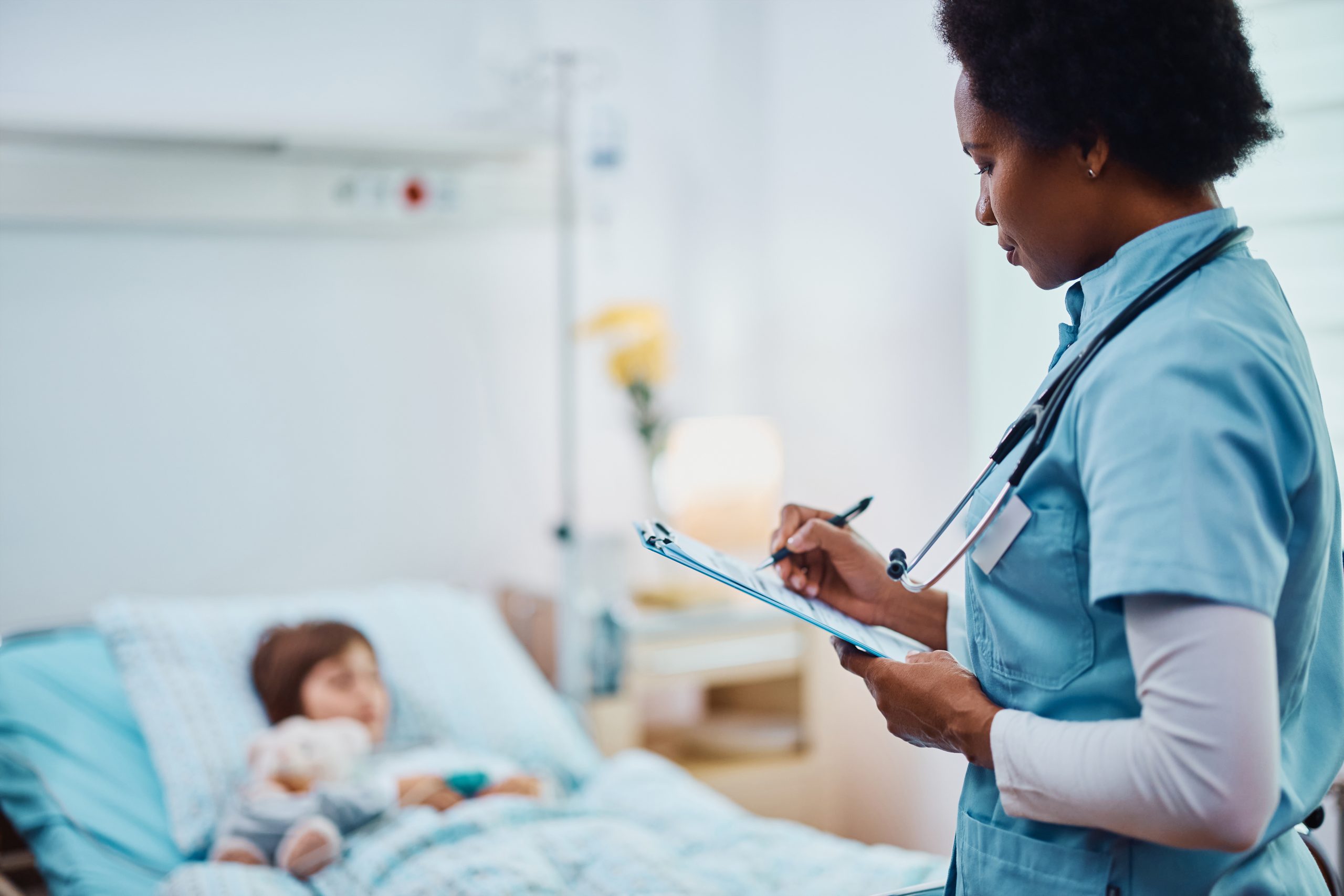 ¿Como funciona una unidad de fototerapia de bilirrubina infantil?