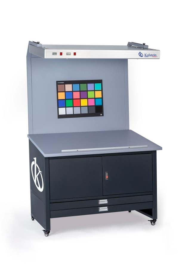 Evaluación de los resultados de color con la Caja de Evaluación en los laboratorios médicos
